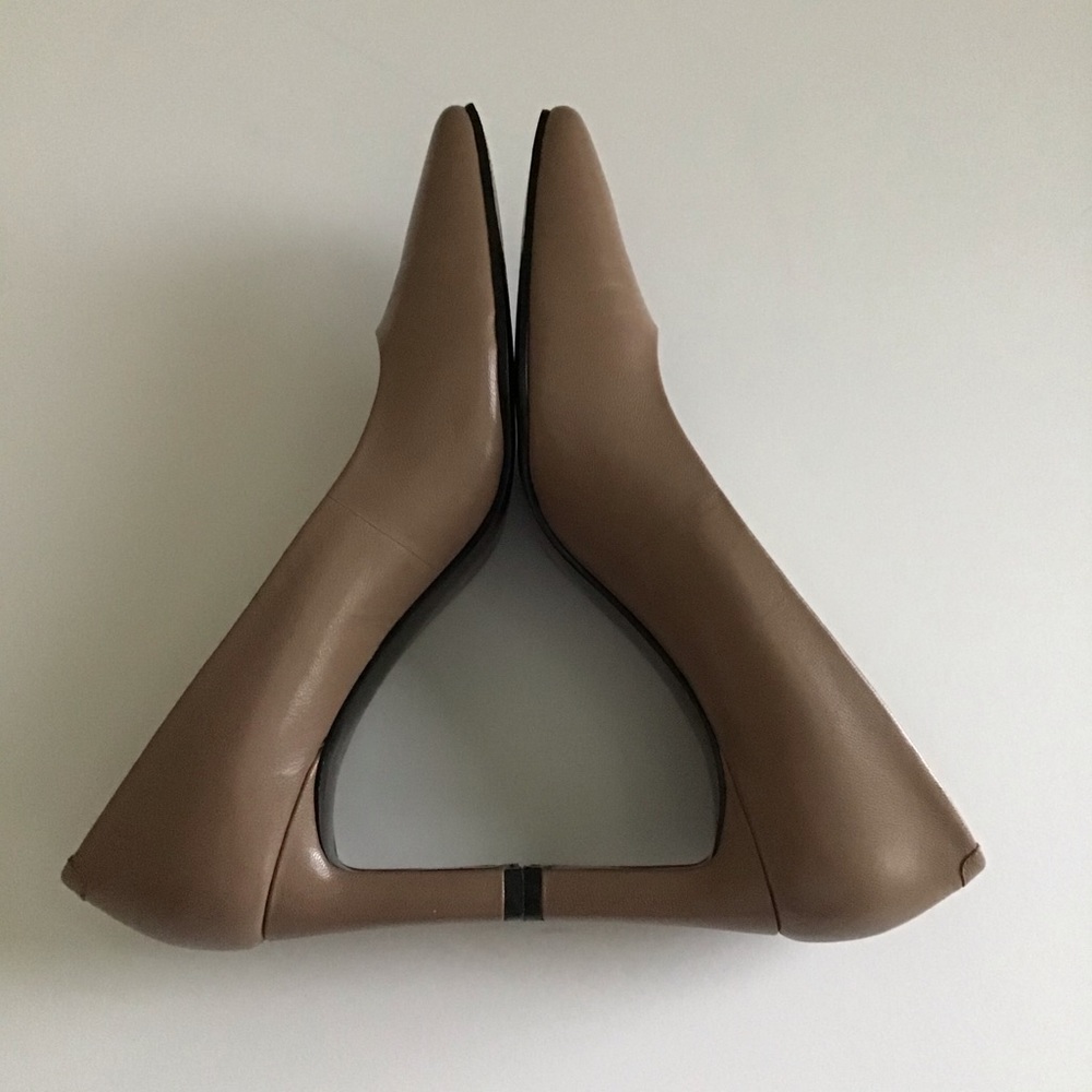 Bandolino Taupe Pumps